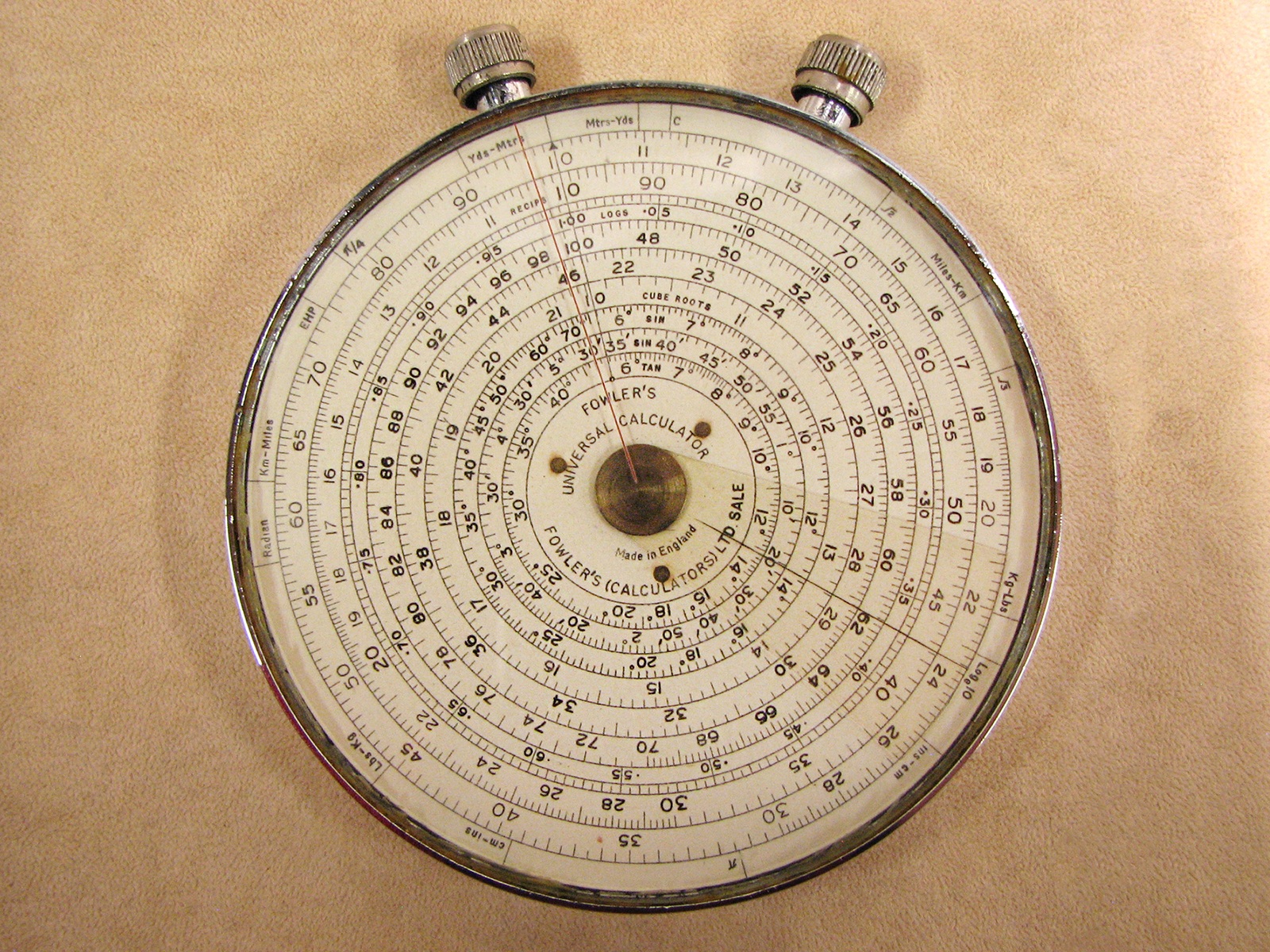1940s Fowler's Universal calculator in presentation case with original booklet